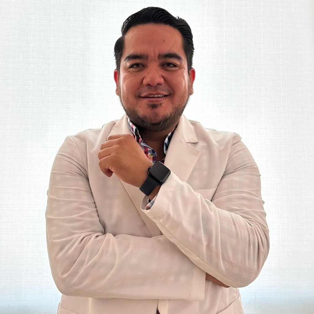 Foto Dr. José Alfaro | Cirujano de Mano